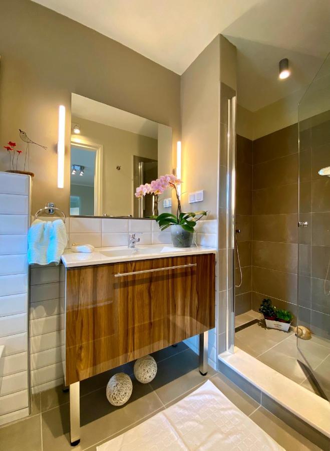 Paneon Apartments Nea Iraklitsa Екстериор снимка